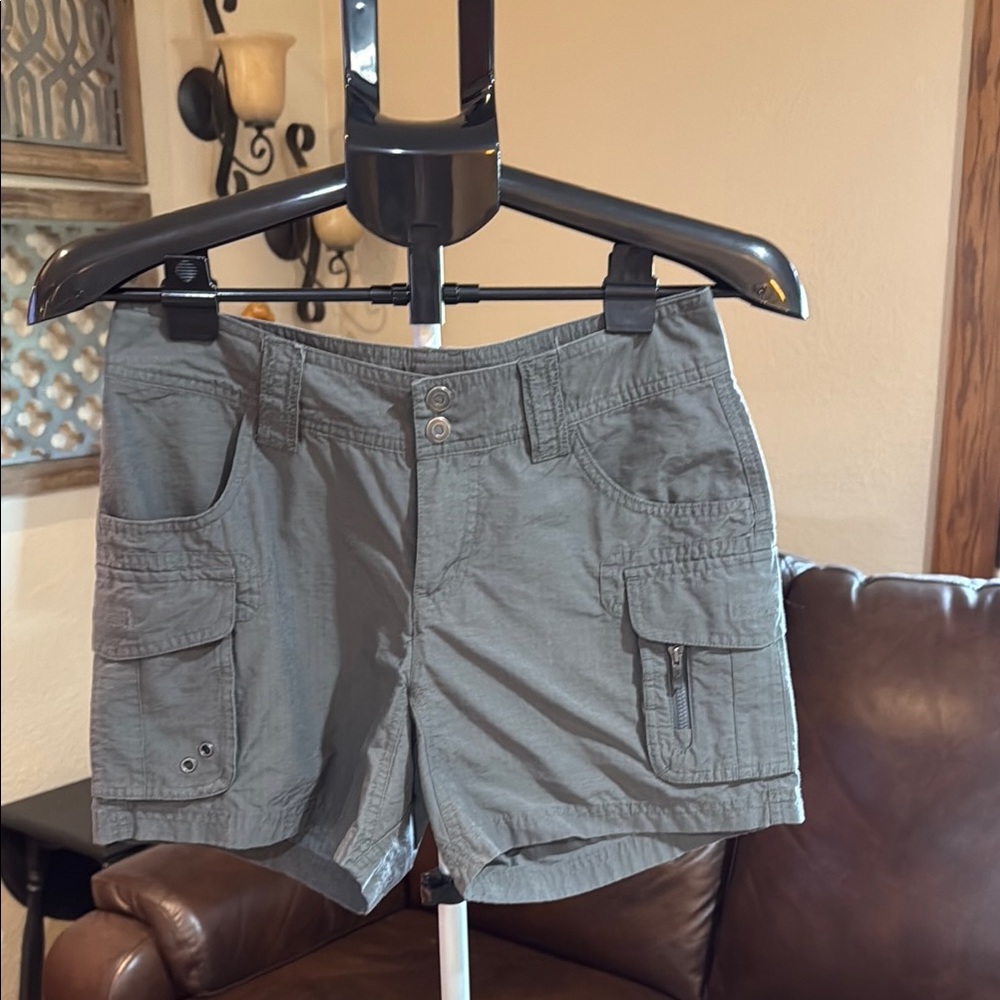 Columbia Women’s Gray Athletic Shorts Lightweight Performance